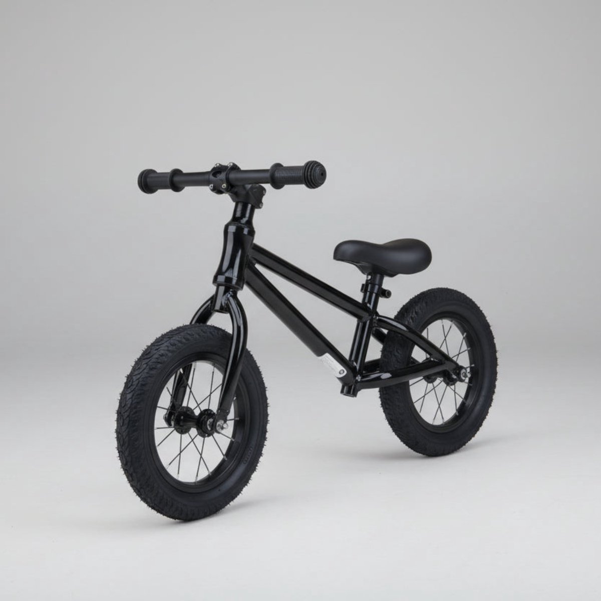 Loopfiets Royo Zwart 2-4 Jaar Luchtbanden 12 Inch Meisjes/Jongens Zadel en stuur Verstelbaar Aluminium Frame Lichtgewicht (8704722248017)