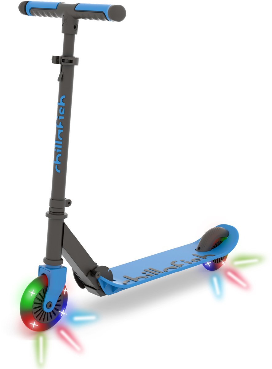 Chillafish Kinderstep jongens en meisjes vanaf 5 jaar met LED wielen - Blauw - Step met verstelbaar stuur en voetrem - Opvouwbaar en lichtgewicht met ABEC-5 wielen - Geen batterijen nodig - Model Flexxi Glow (5425029654037)