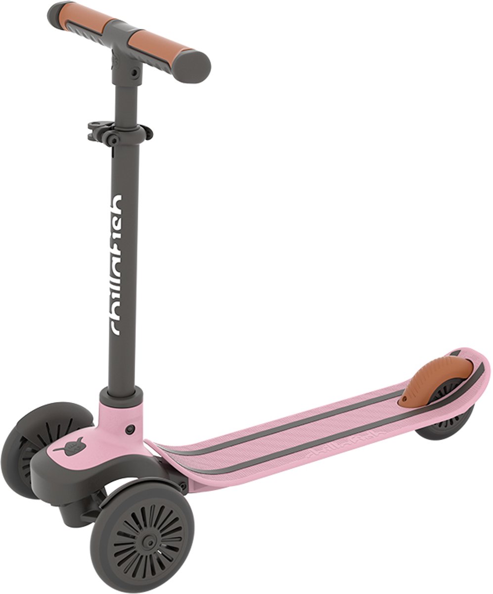 Chillafish Kinderstep 3 Jaar met drie wielen - Roze - Lichtgewicht step meisjes met afneembaar stuur en voetrem - Aanpasbaar in hoogte - Leun-om-te-sturen - Extra grip handgrepen - Model Scotti 3 (5425029654068)