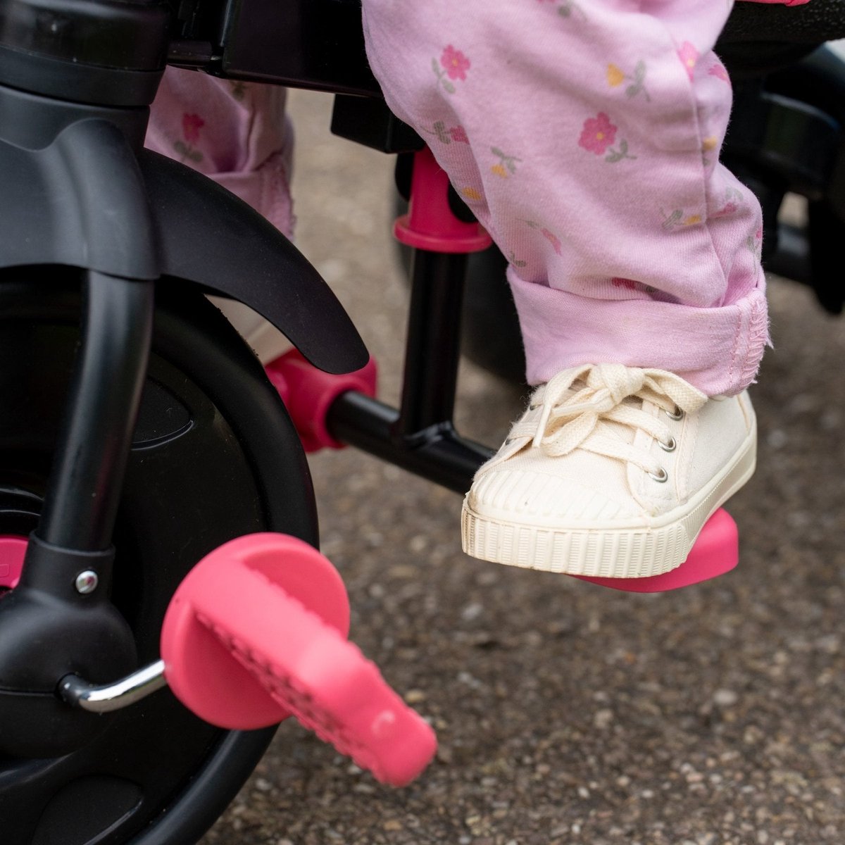 DELUXE 4 in 1 roze driewieler voor kinderen (5021854107092)