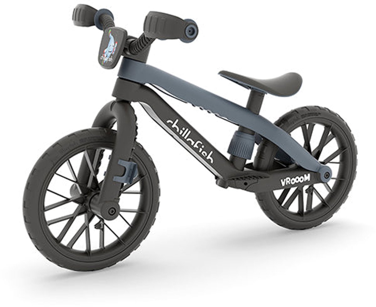 Chillafish Loopfiets 2 jaar met Moto geluid - Zwart - Lichtgewicht loopfiets jongens en meisjes tot 5 Jaar met voetsteun, voetrem en verstelbaar zadel - met 12